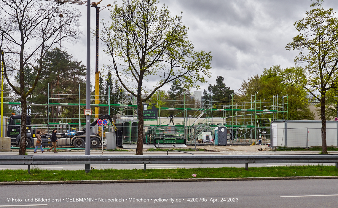 24.04.2023 - Baustelle am Haus für Kinder in der Quiddestraße in Neuperlach